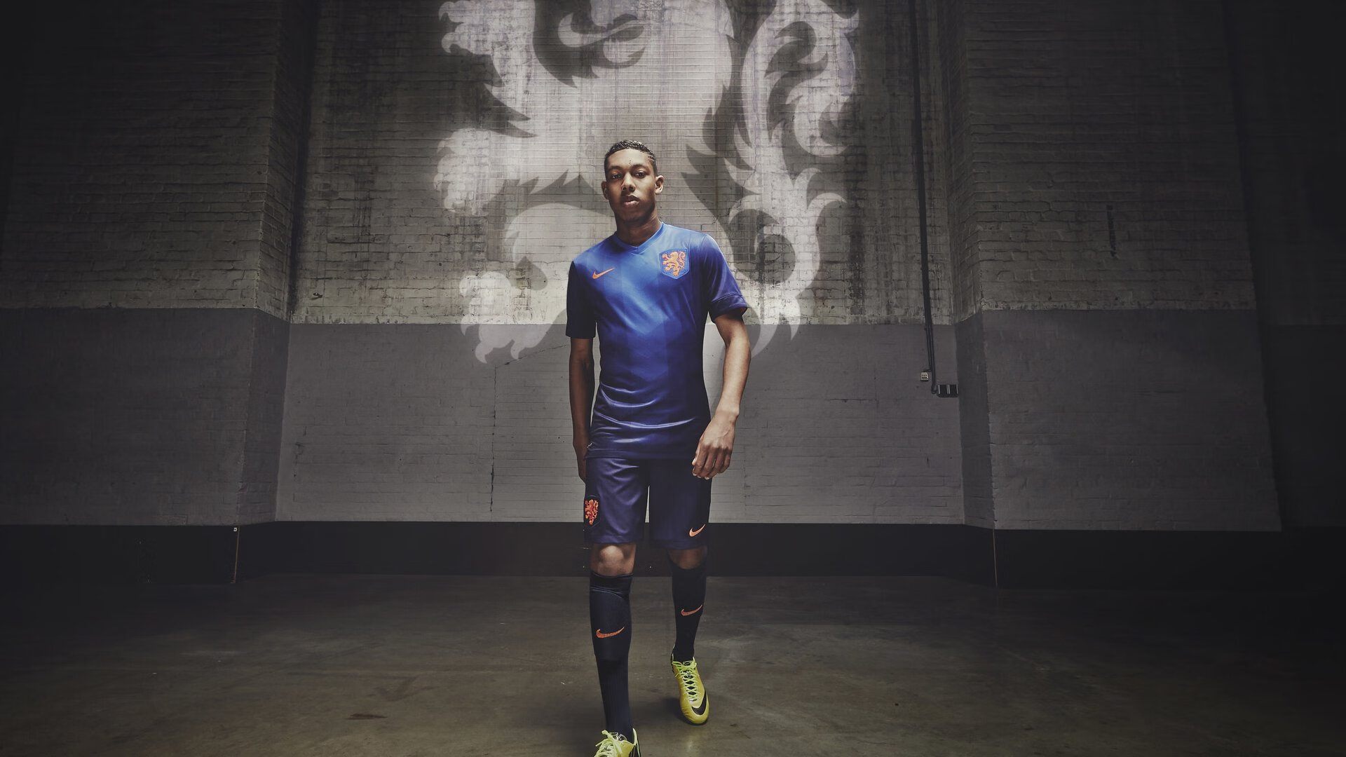 罗马高空球战术发挥关键作用,罗马 球场