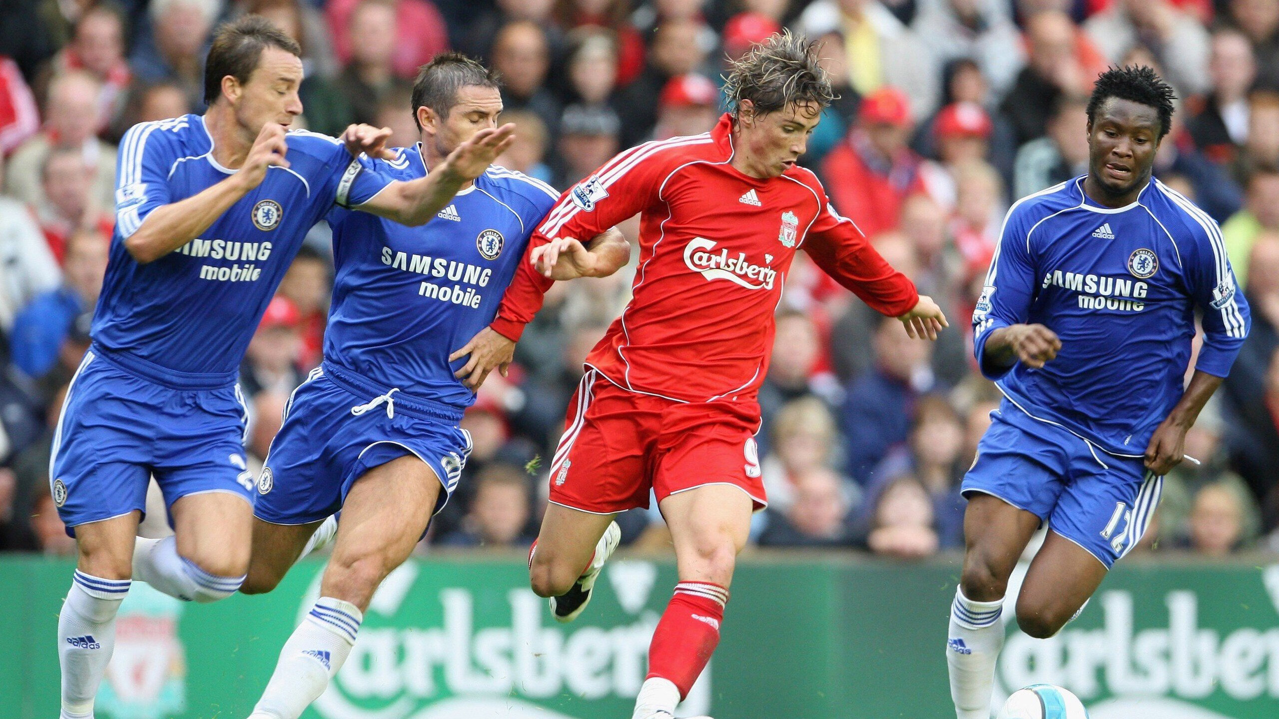 “胡利安·门德斯的精准传球与爆发力，助美洲狮队冲击世界顶级”