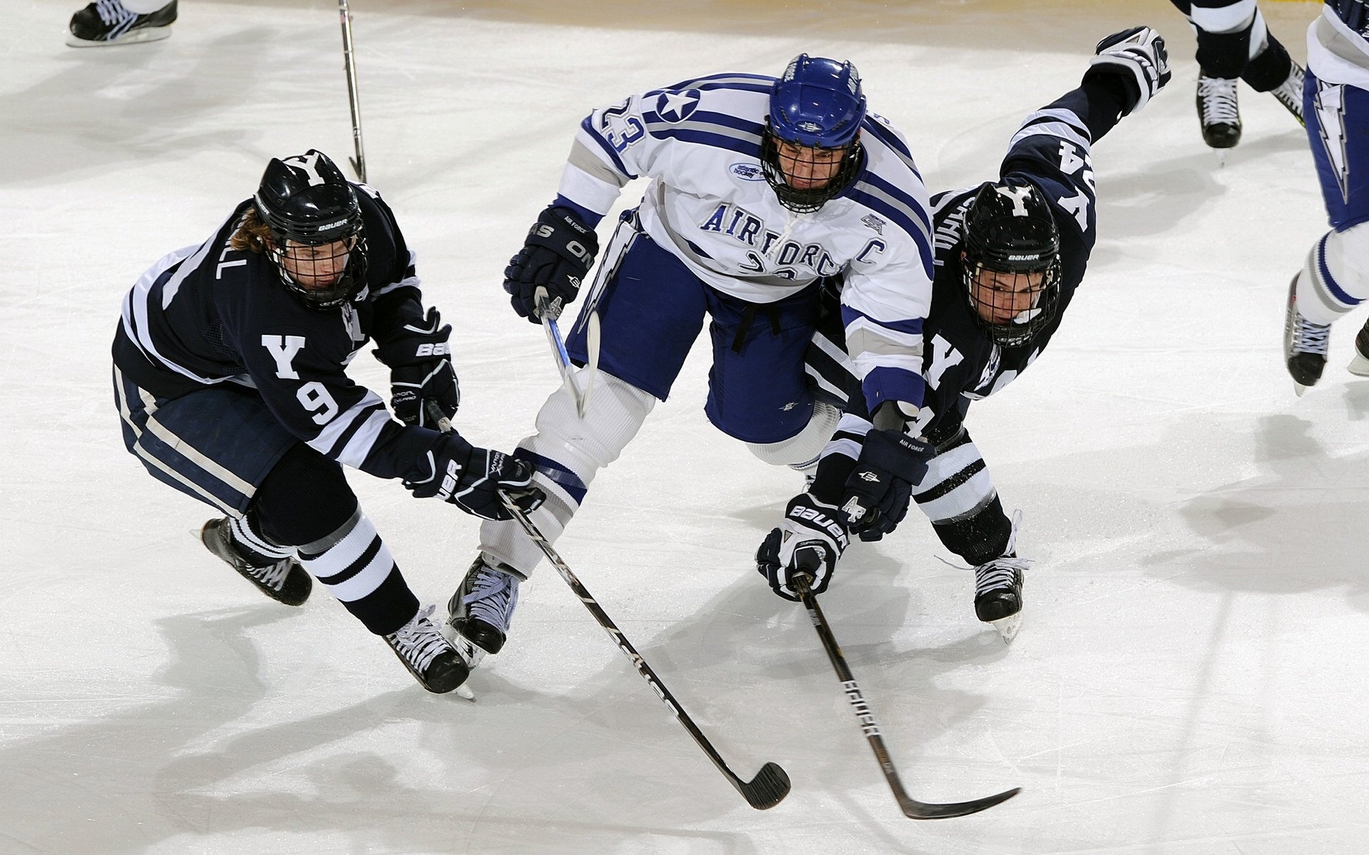 媒体关注联赛整体水平提升认为我队有望冲击更高排名目标