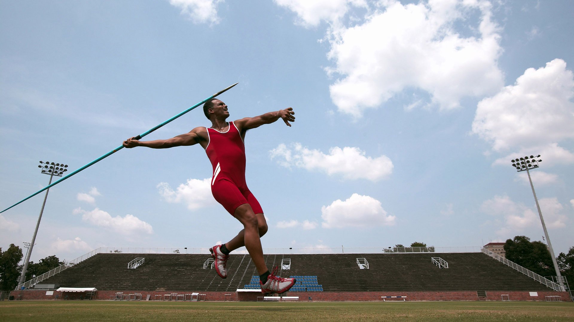 恩多比·恩乔:精准脚法让南非队在关键比赛中获得领先优势,恩多拉是什么意思