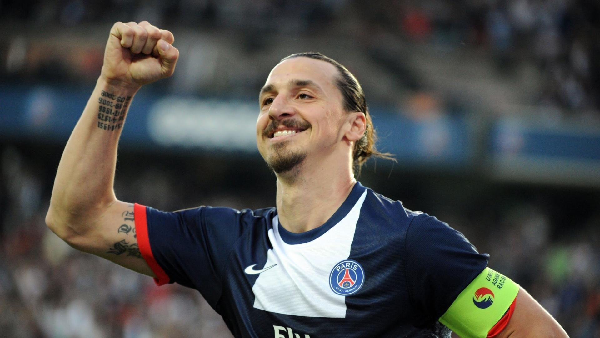 欧洲杯决胜瞬间:战术调整中的奇迹瞬间,欧洲杯决赛场外失控现场