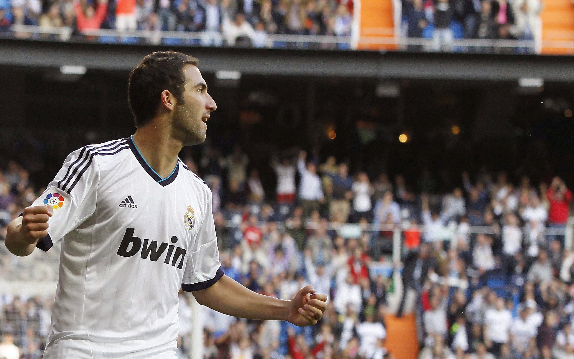 AI赋能，张一鸣推动公司技术大跃进，创始人张一鸣